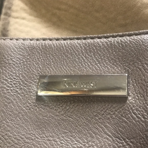 Handbag - Picture 4 of 8